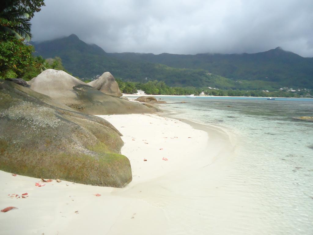 La Batie Selfcatering Apartment Beau Vallon  Exteriör bild