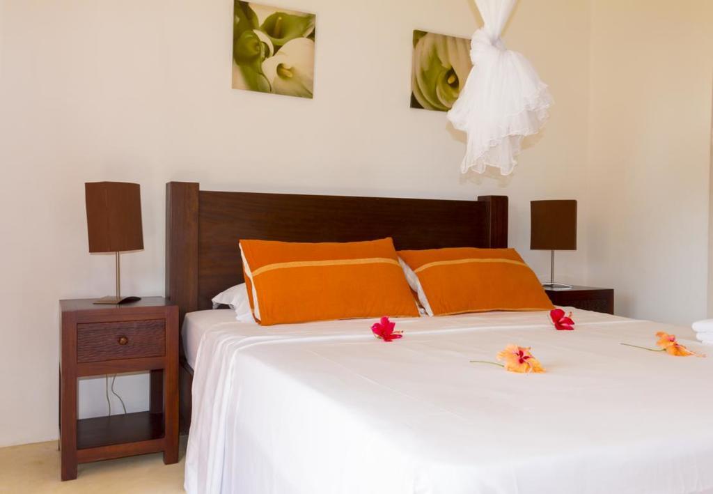 La Batie Selfcatering Apartment Beau Vallon  Exteriör bild
