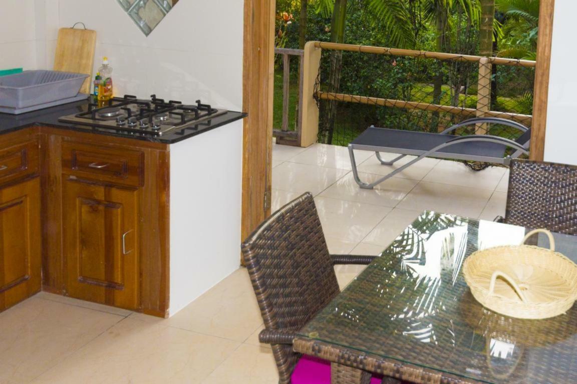 La Batie Selfcatering Apartment Beau Vallon  Exteriör bild