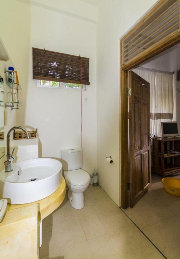 La Batie Selfcatering Apartment Beau Vallon  Exteriör bild