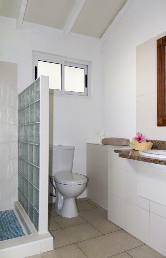 La Batie Selfcatering Apartment Beau Vallon  Exteriör bild